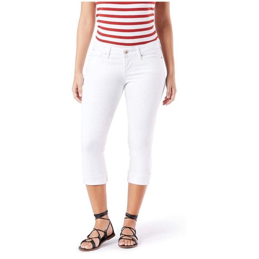 Levi Strauss Signature Modern Mid Rise Capri
